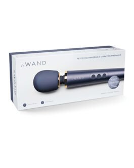 Le Wand Petite Rechargeable Vibrating Massager – Navy